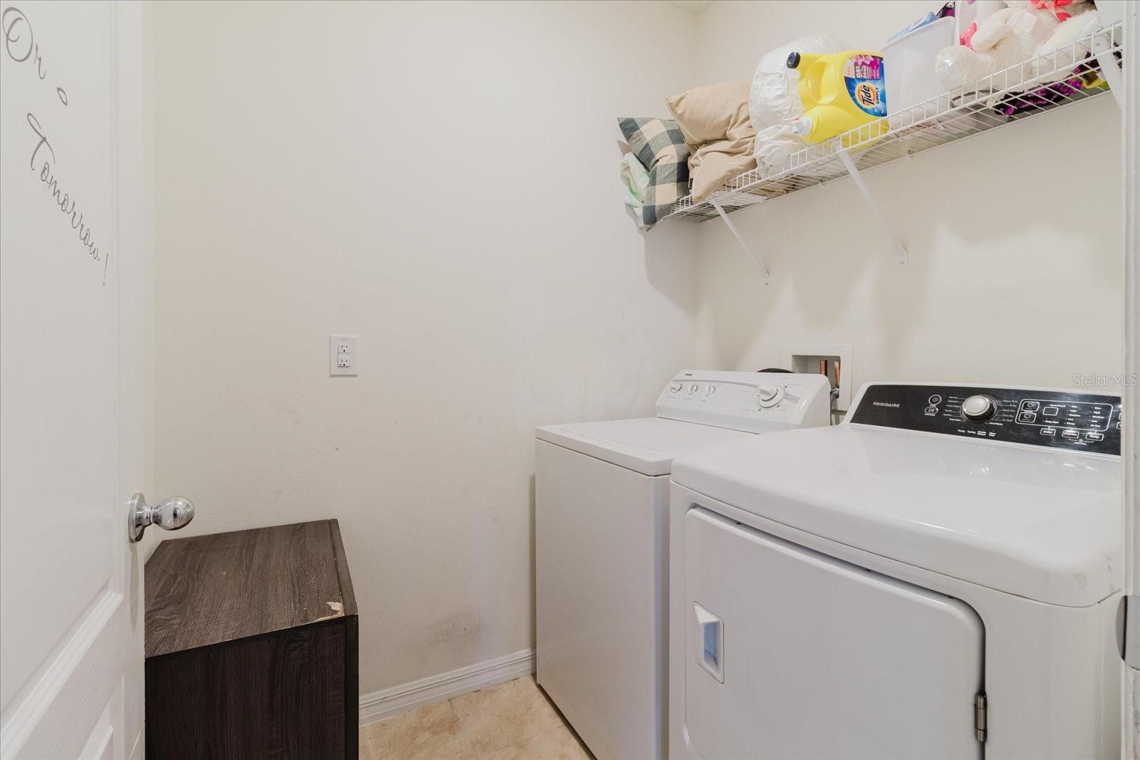 SQUIRES GROVE - Residential