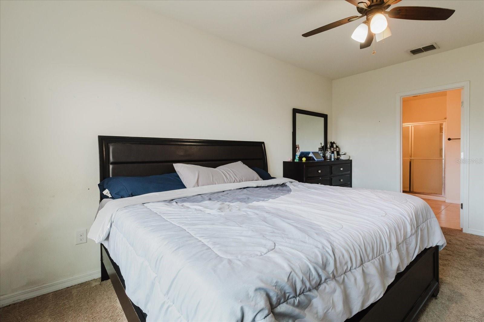 SQUIRES GROVE - Residential