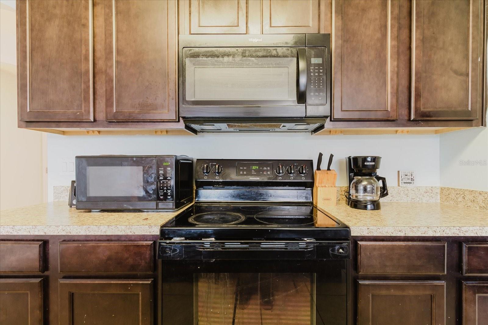 SQUIRES GROVE - Residential