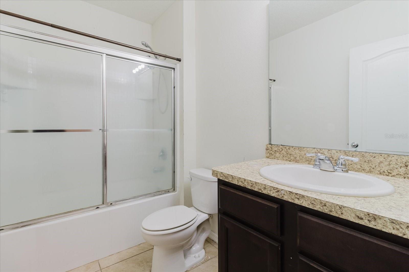 SQUIRES GROVE - Residential