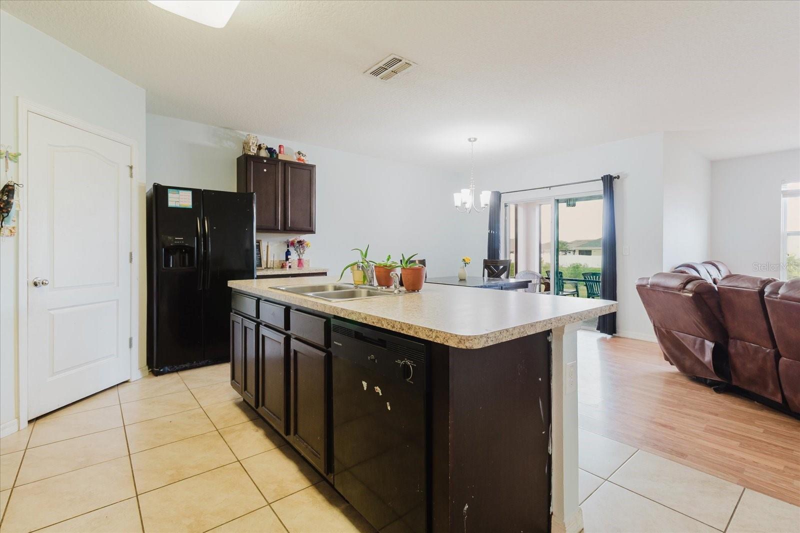 SQUIRES GROVE - Residential