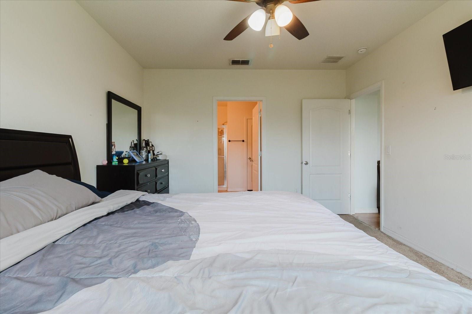 SQUIRES GROVE - Residential