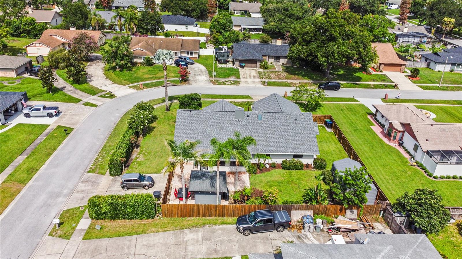 4437 GLENMOOR COURT