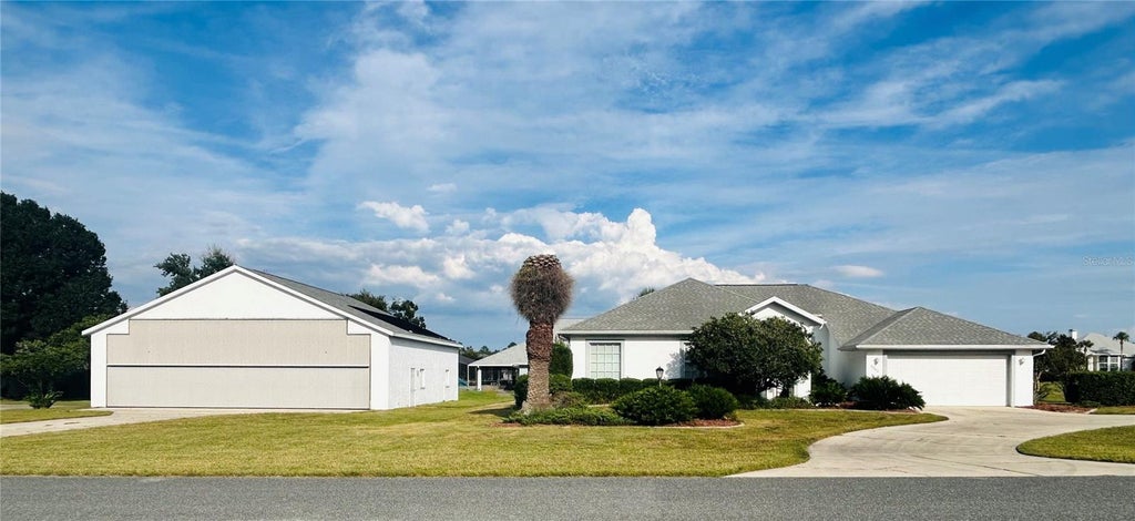 Photo of 9543 SE 70th Terrace, Ocala, FL 34472 (MLS # OM733232)