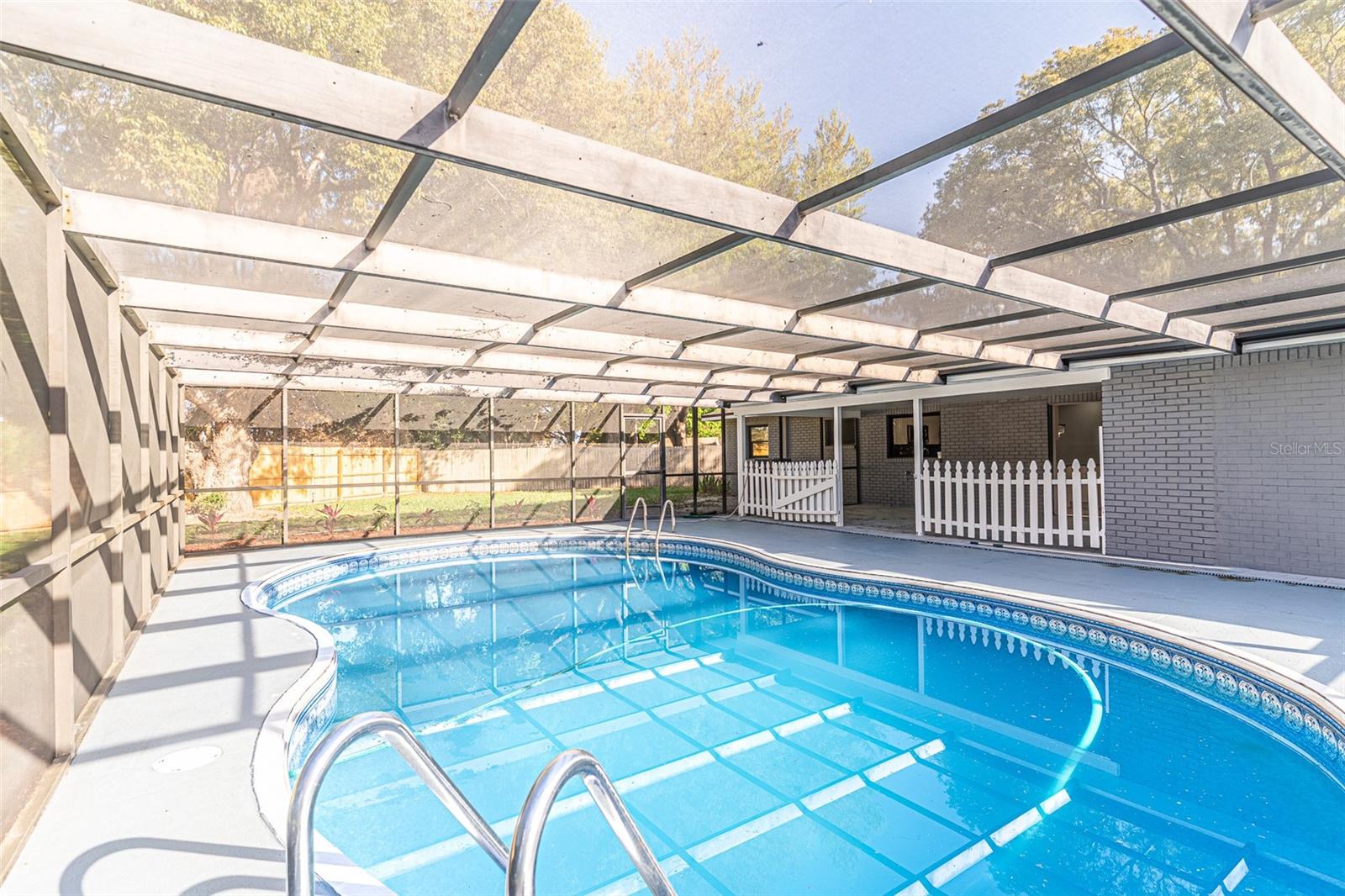 IDYL RIDGE VIEW - Residential