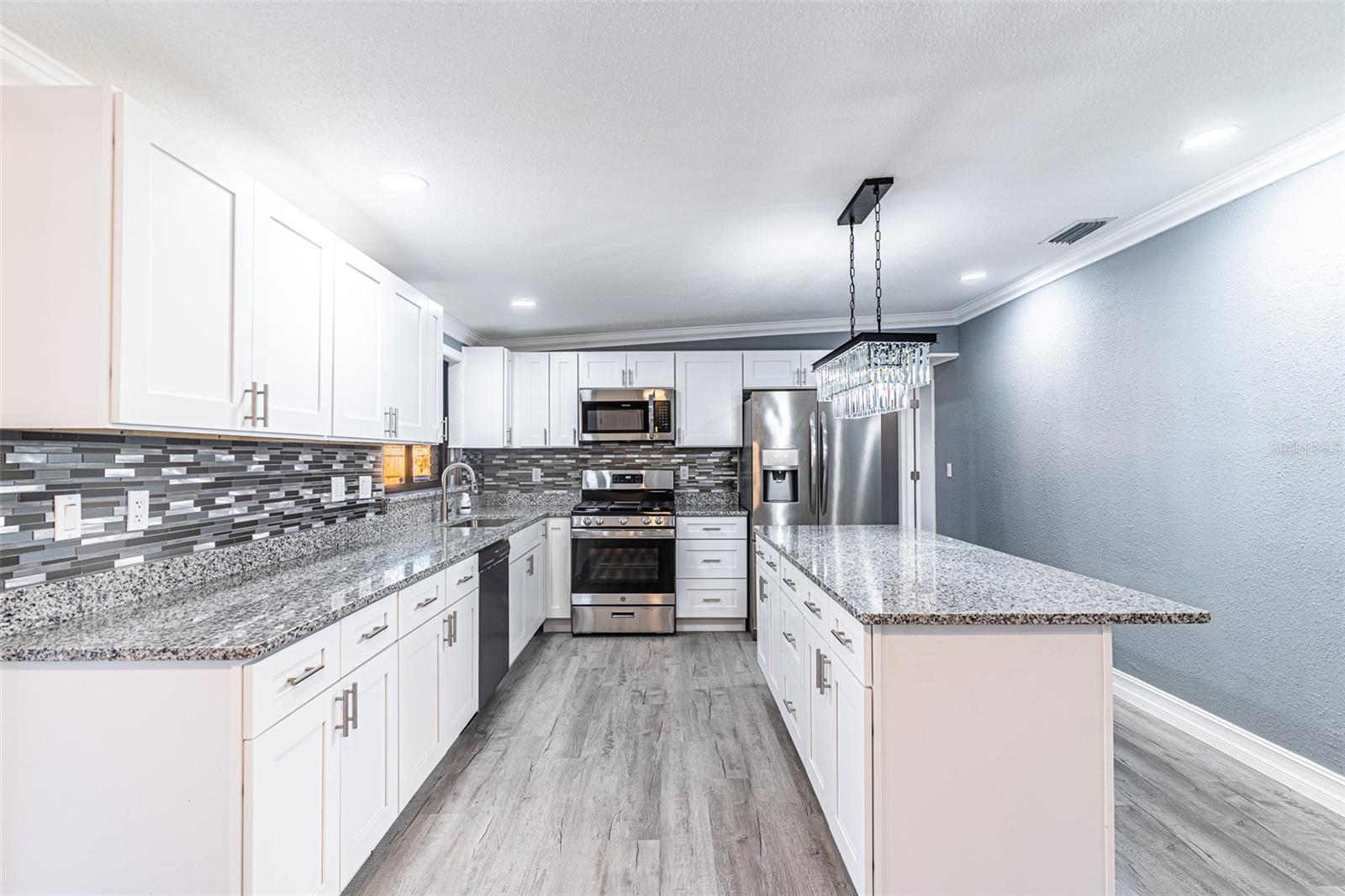 IDYL RIDGE VIEW - Residential