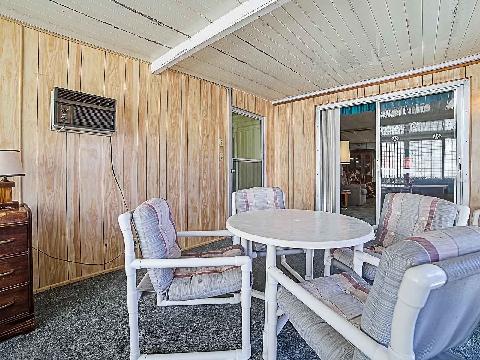 ASTATULA E LAKE HARRIS ESTATES ADD 05 - Residential