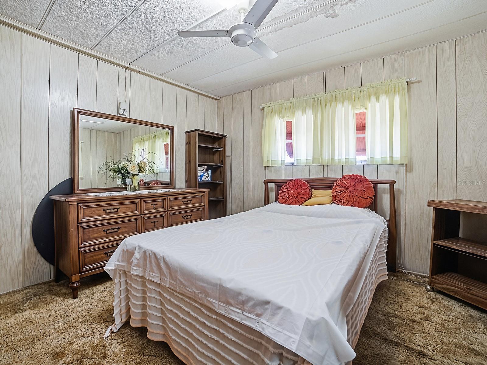 ASTATULA E LAKE HARRIS ESTATES ADD 05 - Residential