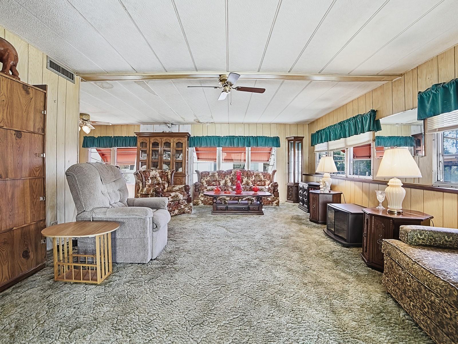 ASTATULA E LAKE HARRIS ESTATES ADD 05 - Residential