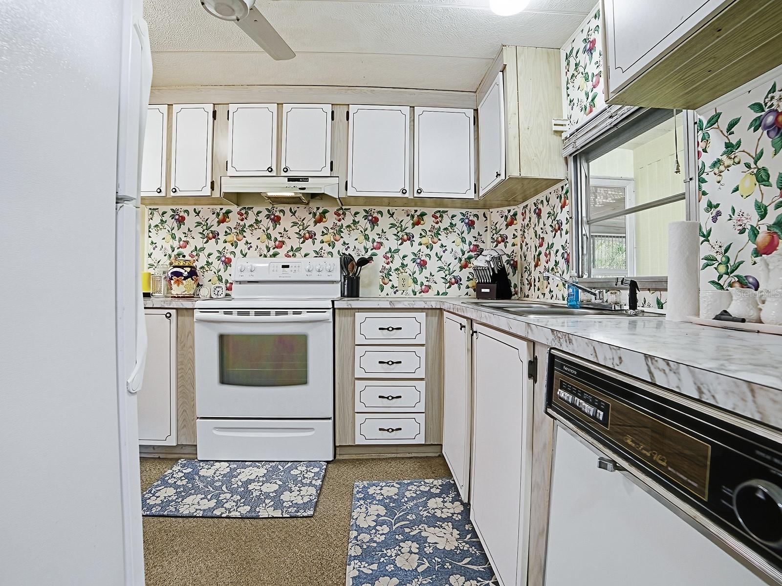 ASTATULA E LAKE HARRIS ESTATES ADD 05 - Residential