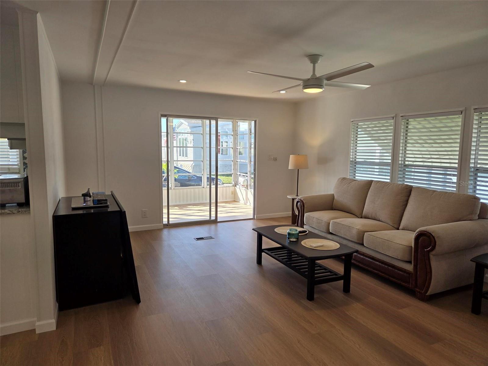 OAKWOOD MANOR - Residential