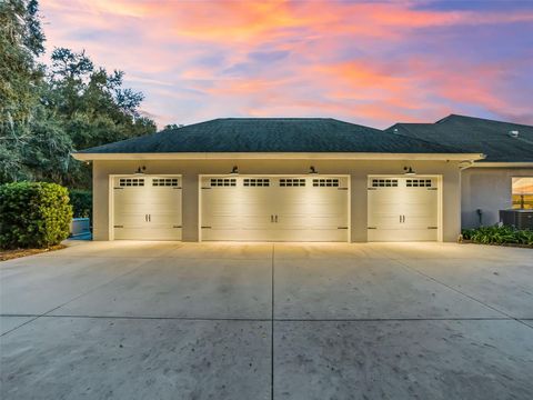 Tiny photo for 2535 SE 77th Street, Ocala, FL 34480 (MLS # OM714488)