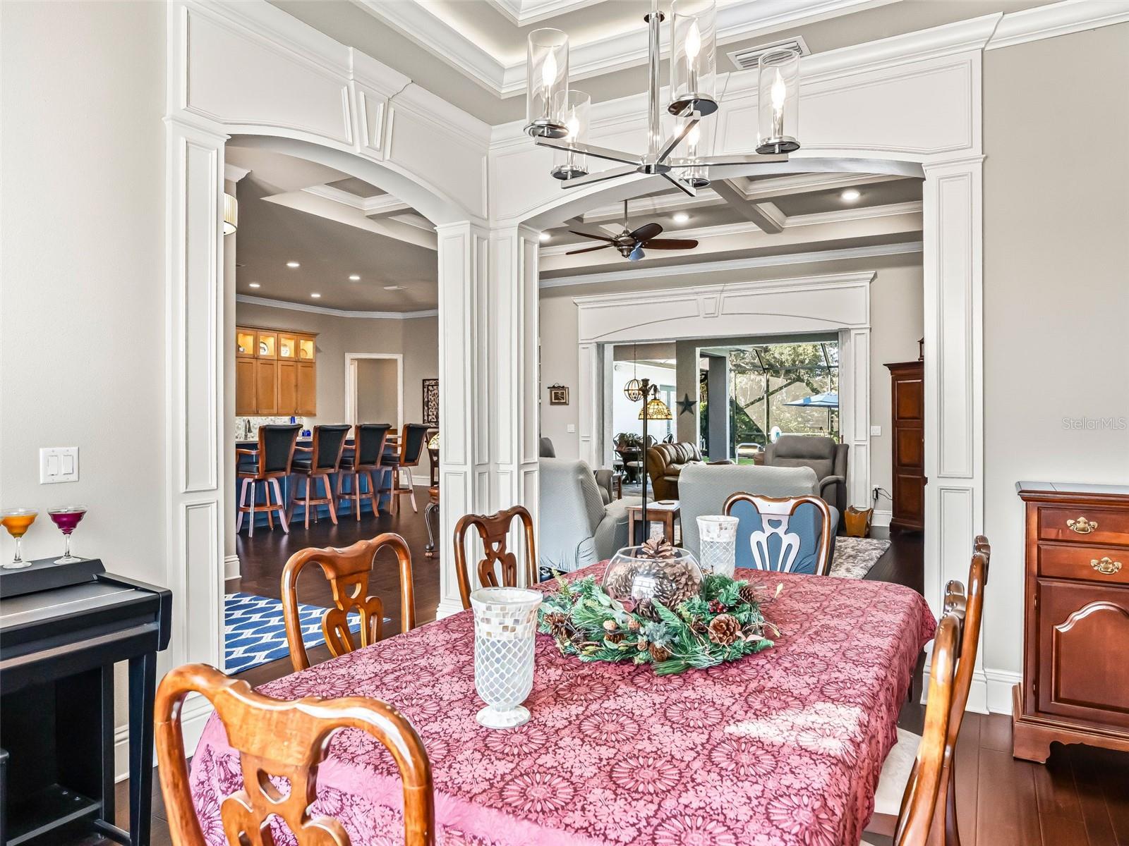 LEGENDARY TRAILS - Residential