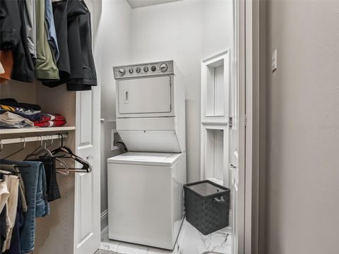 Tiny photo for 2535 SE 77th Street, Ocala, FL 34480 (MLS # OM714488)