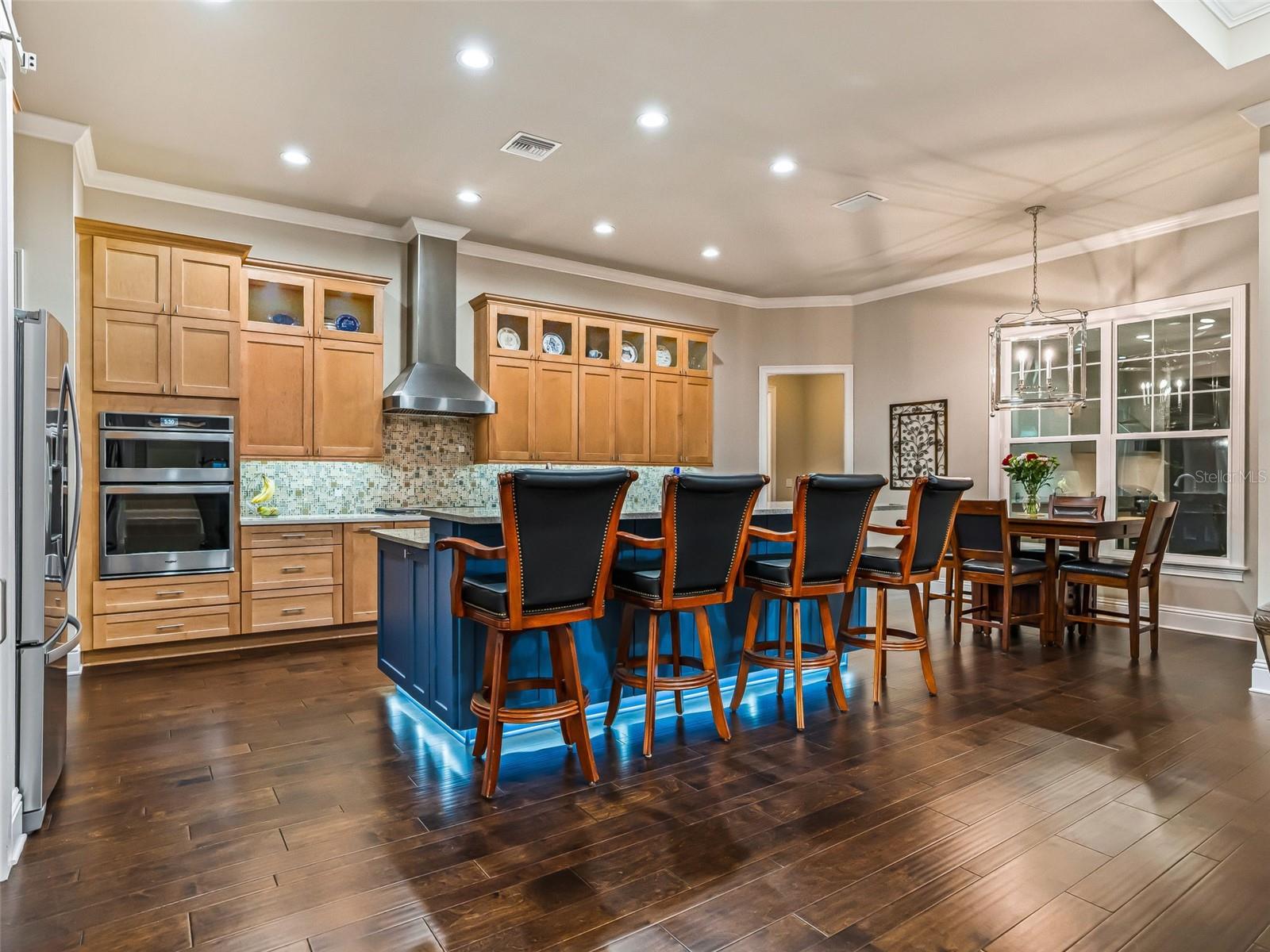 LEGENDARY TRAILS - Residential