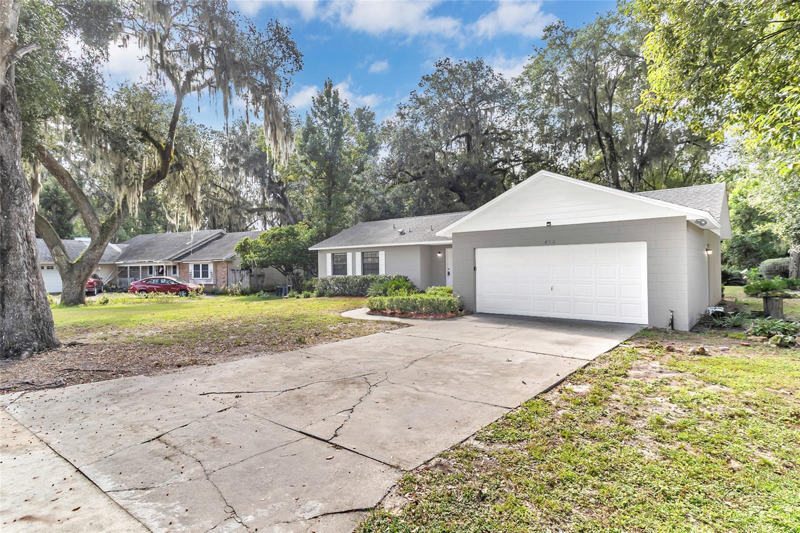 432 HICKORY ROAD