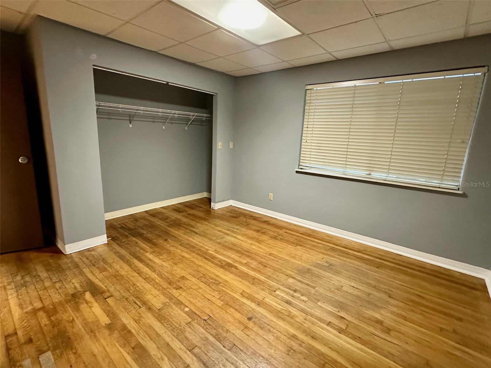 FIRST BOND & MORTAGE CO UNIV GARDENS - Residential Lease