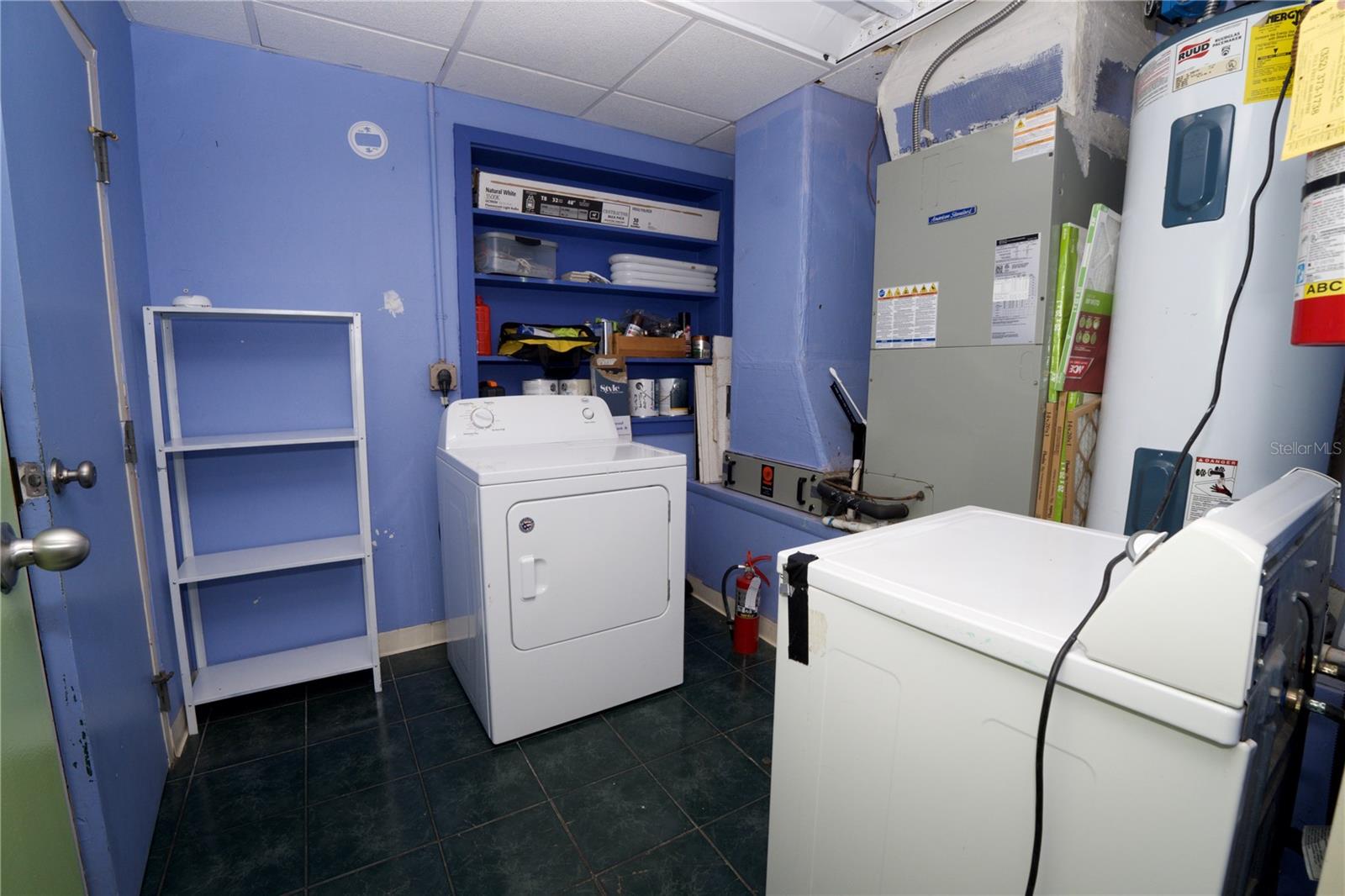 FIRST BOND & MORTAGE CO UNIV GARDENS - Residential Lease