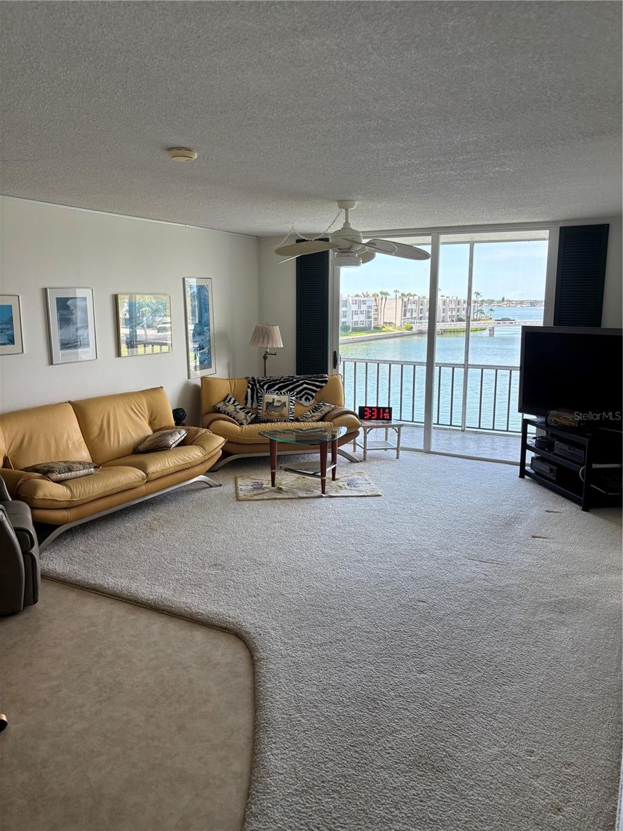 7401 BAY ISLAND DRIVE S 338