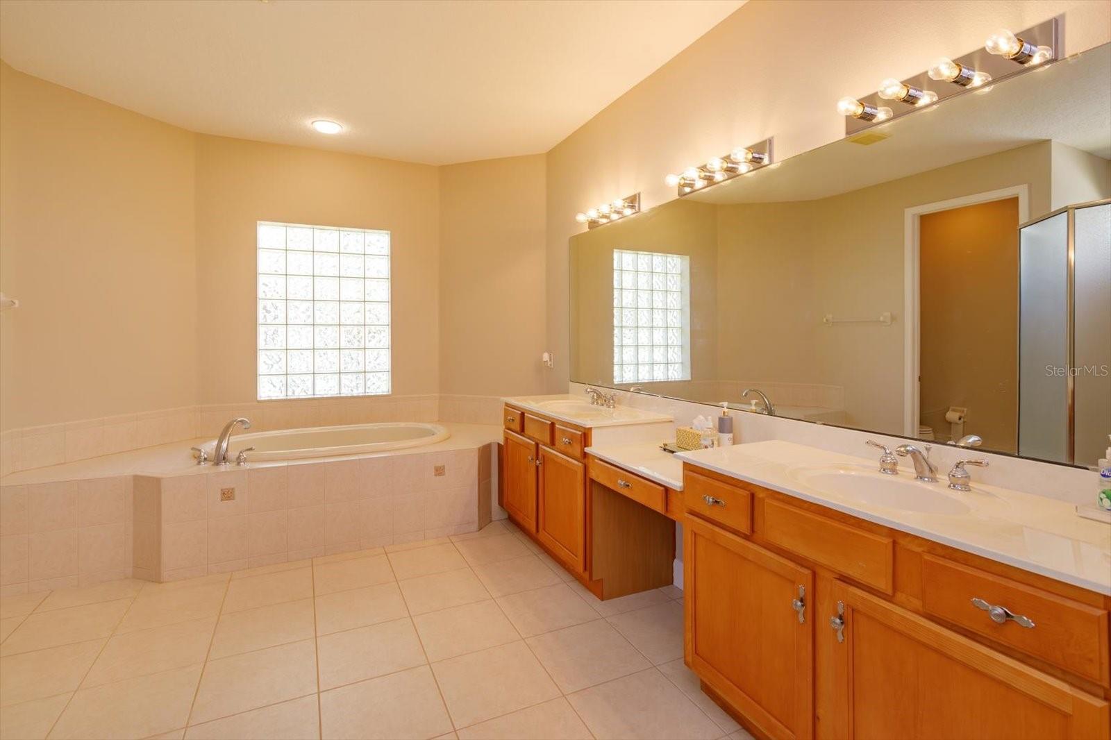 WINDERMERE RIDGE - Residential