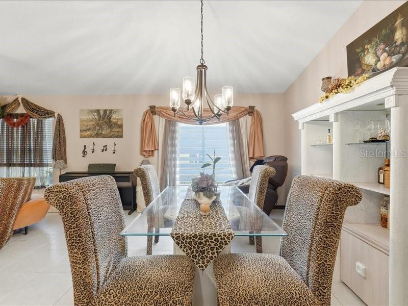 WIND MEADOWS SOUTH - Residential