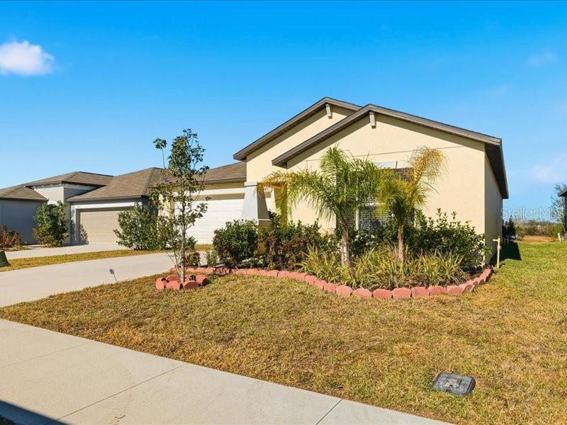 WIND MEADOWS SOUTH - Residential