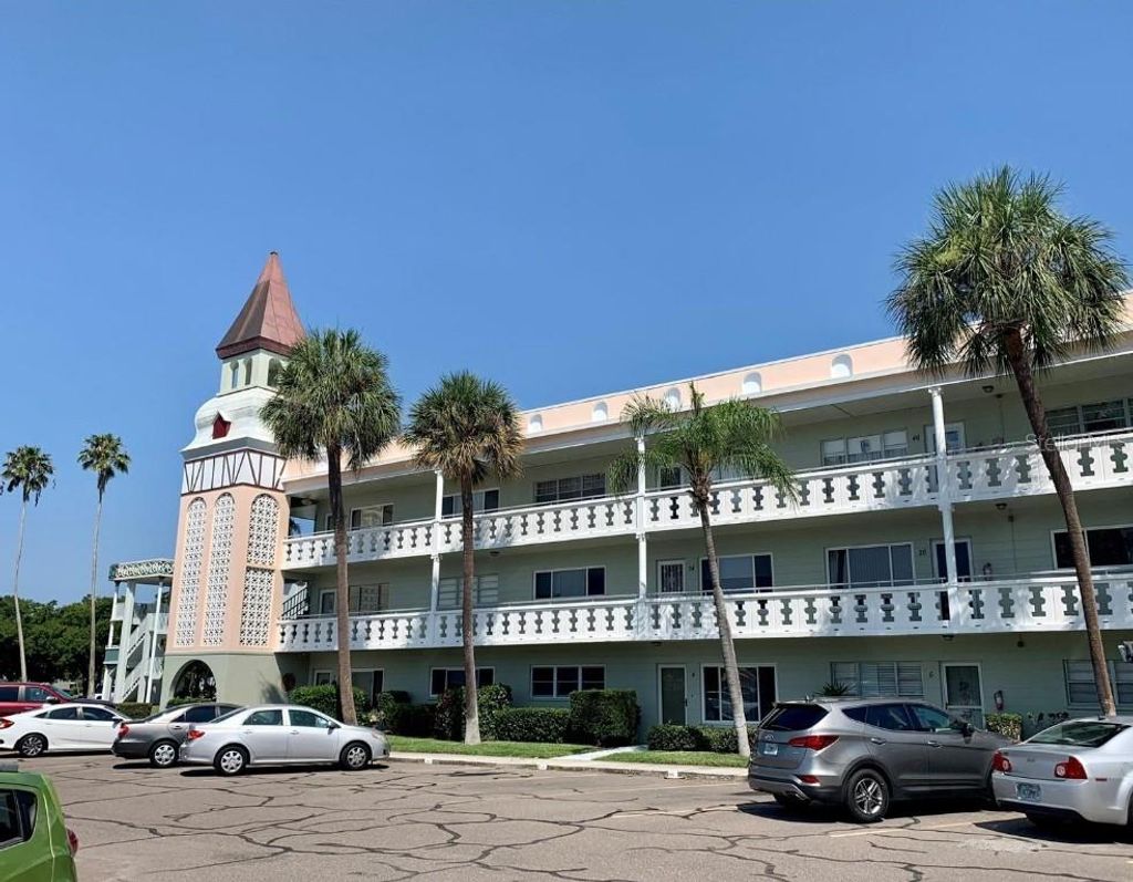 Photo of 2400 Columbia Drive #28, Clearwater, FL 33763 (MLS # TB8421741)