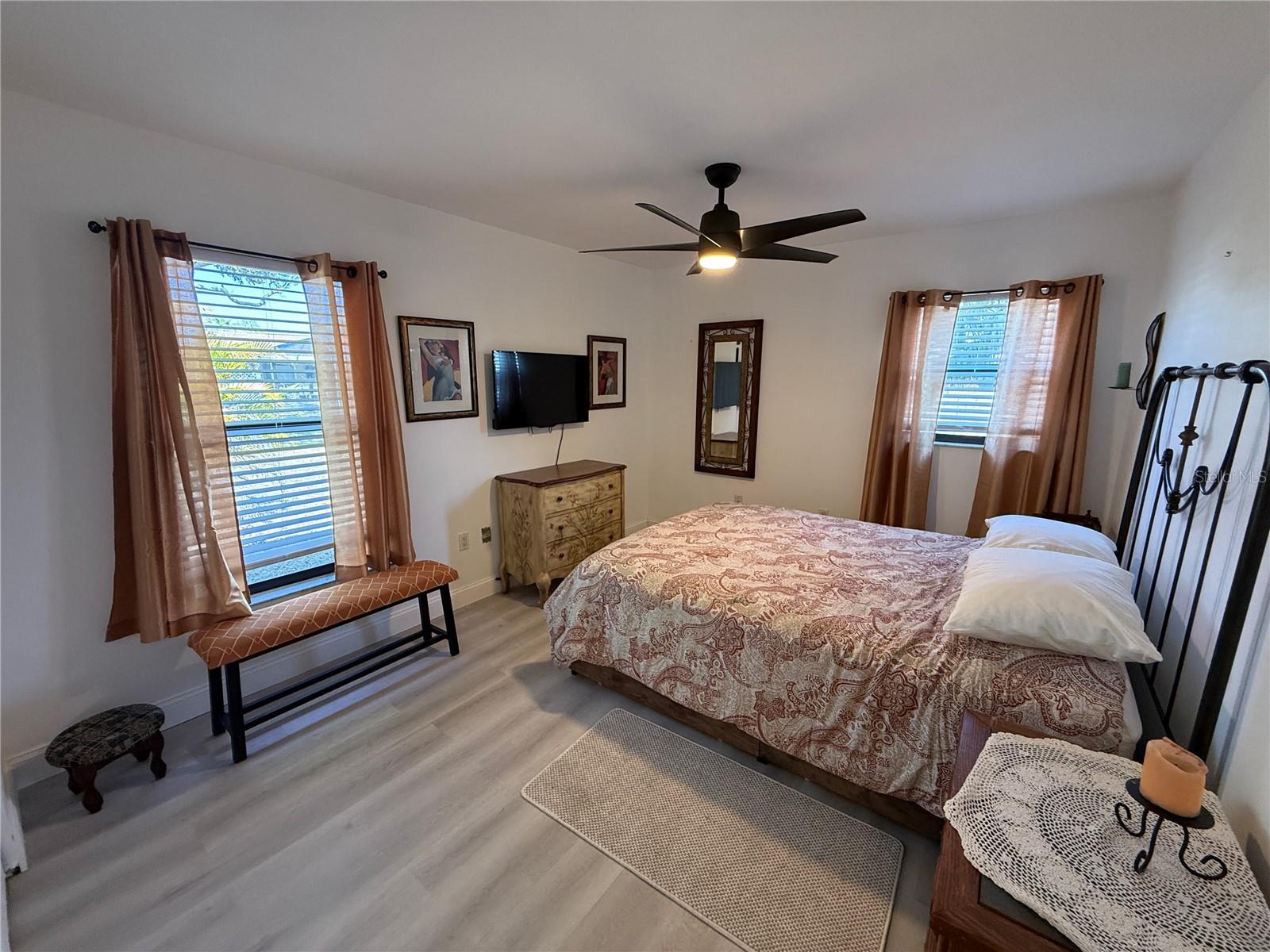 GEORGETOWNE - Residential Lease