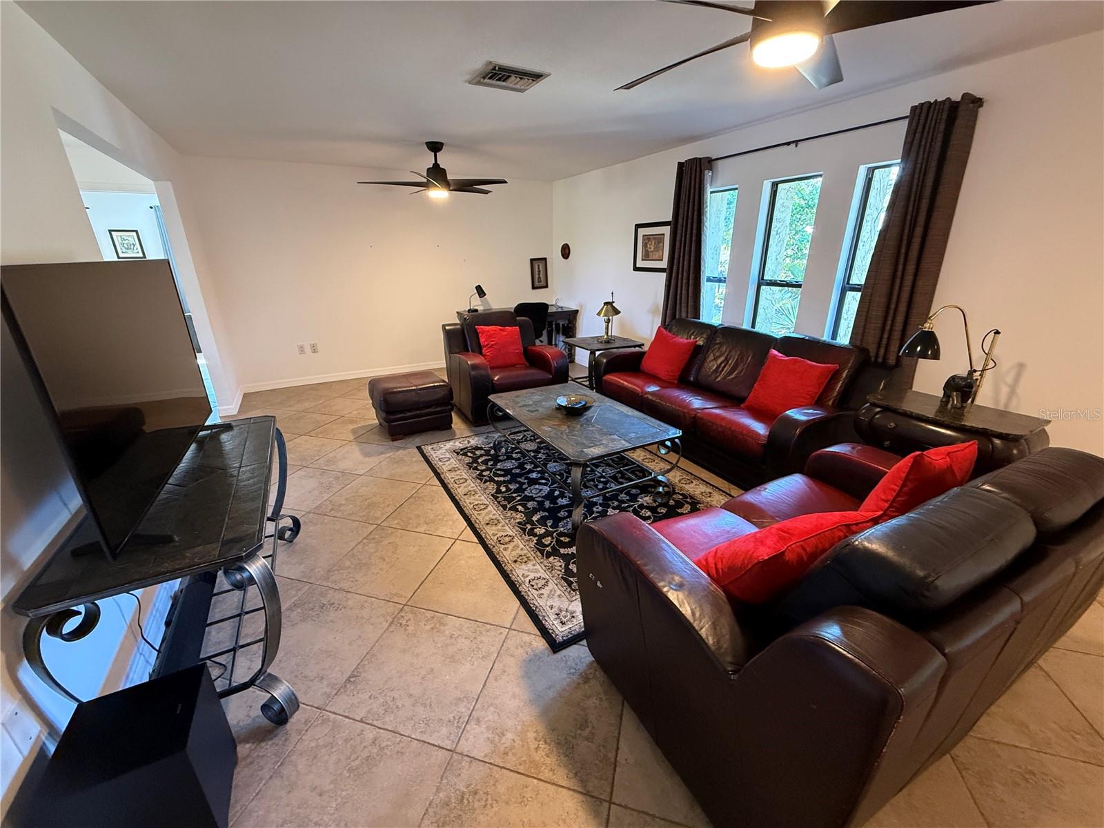 GEORGETOWNE - Residential Lease