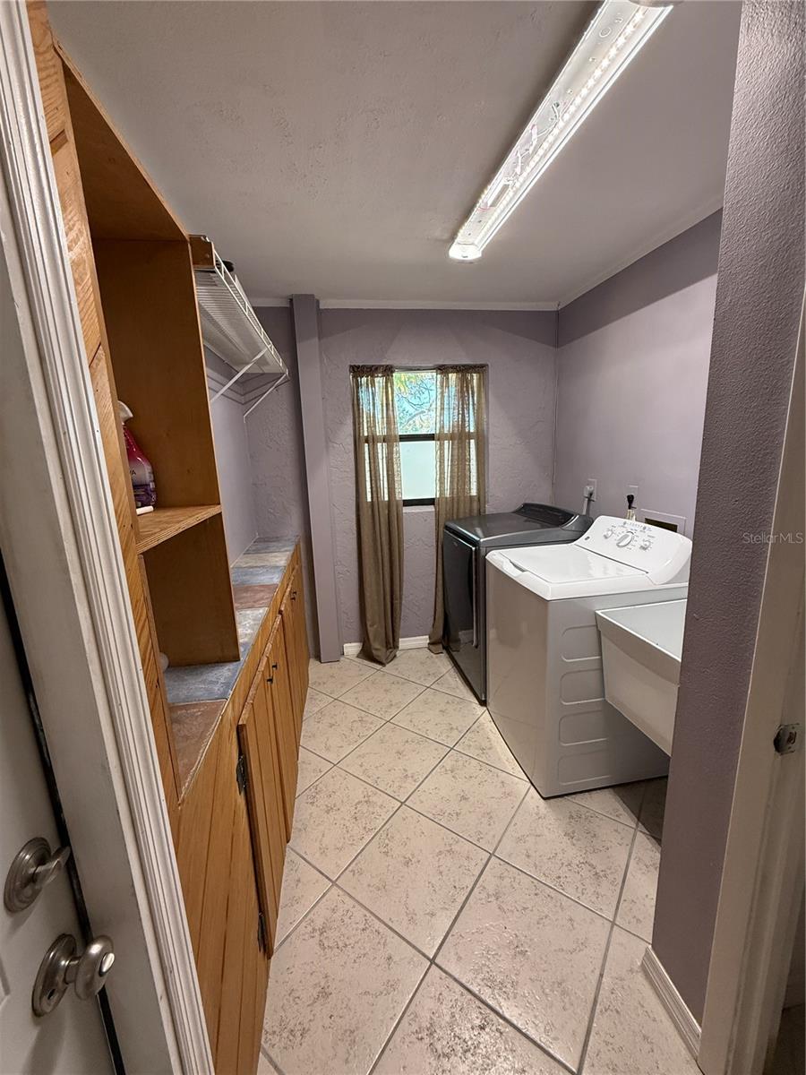 GEORGETOWNE - Residential Lease