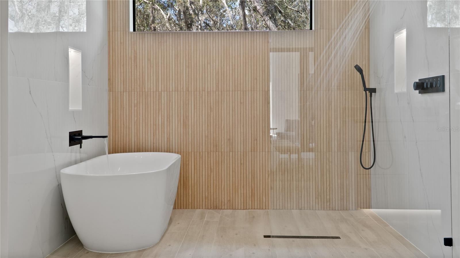 TALIS CROSSING - Residential