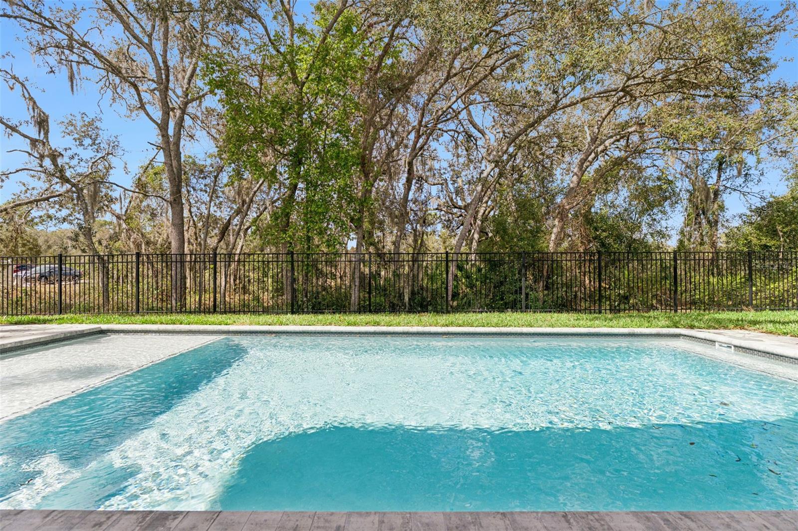 TALIS CROSSING - Residential