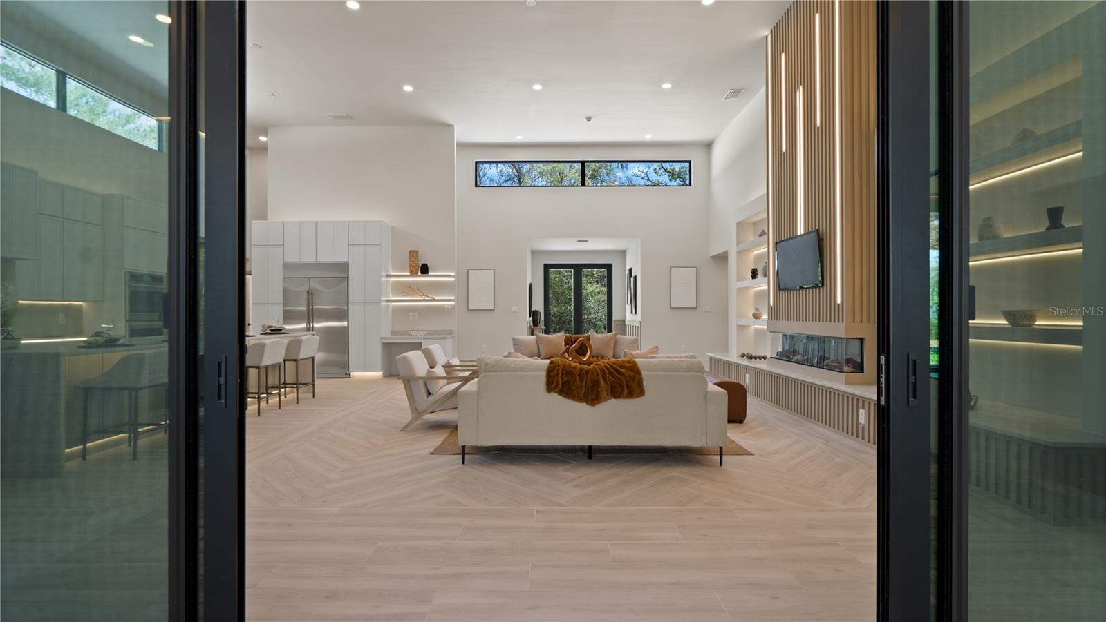 TALIS CROSSING - Residential