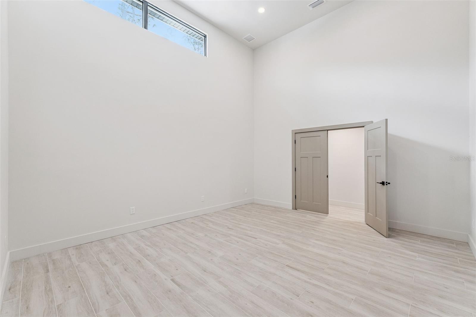 TALIS CROSSING - Residential