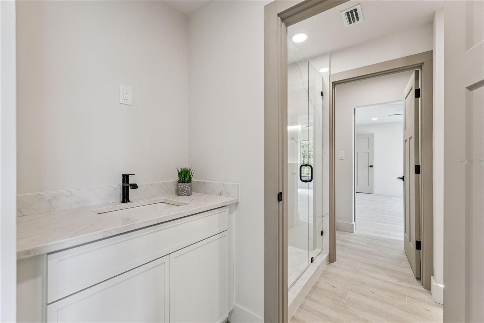 TALIS CROSSING - Residential