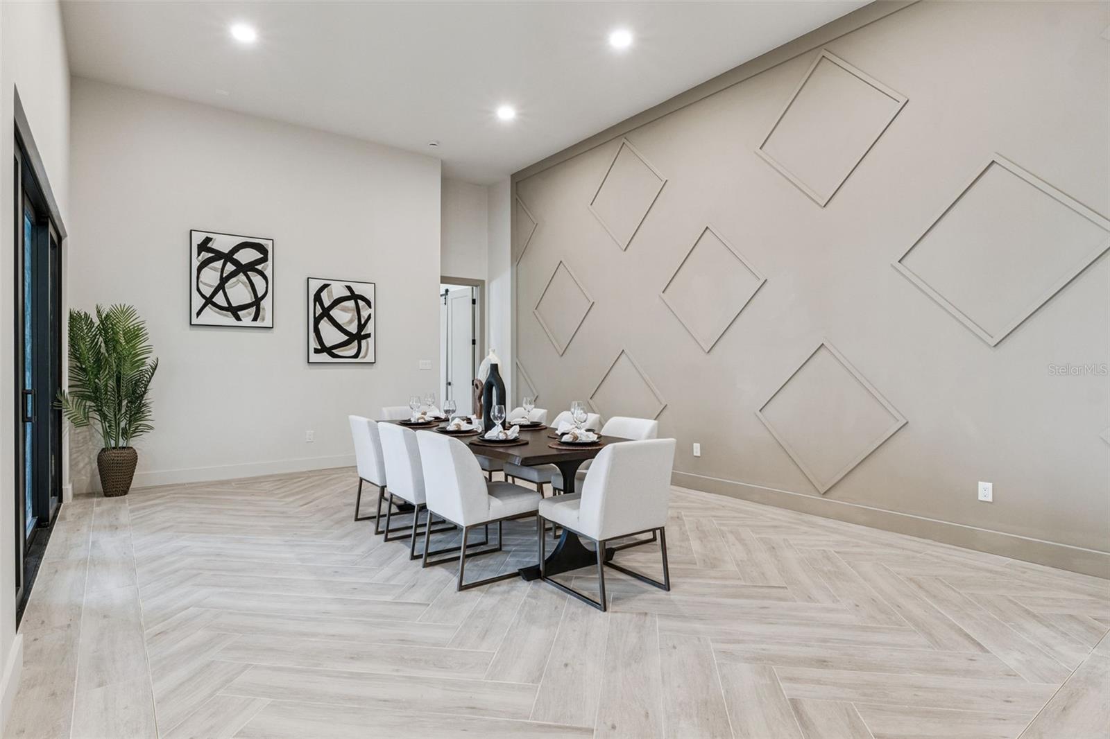 TALIS CROSSING - Residential