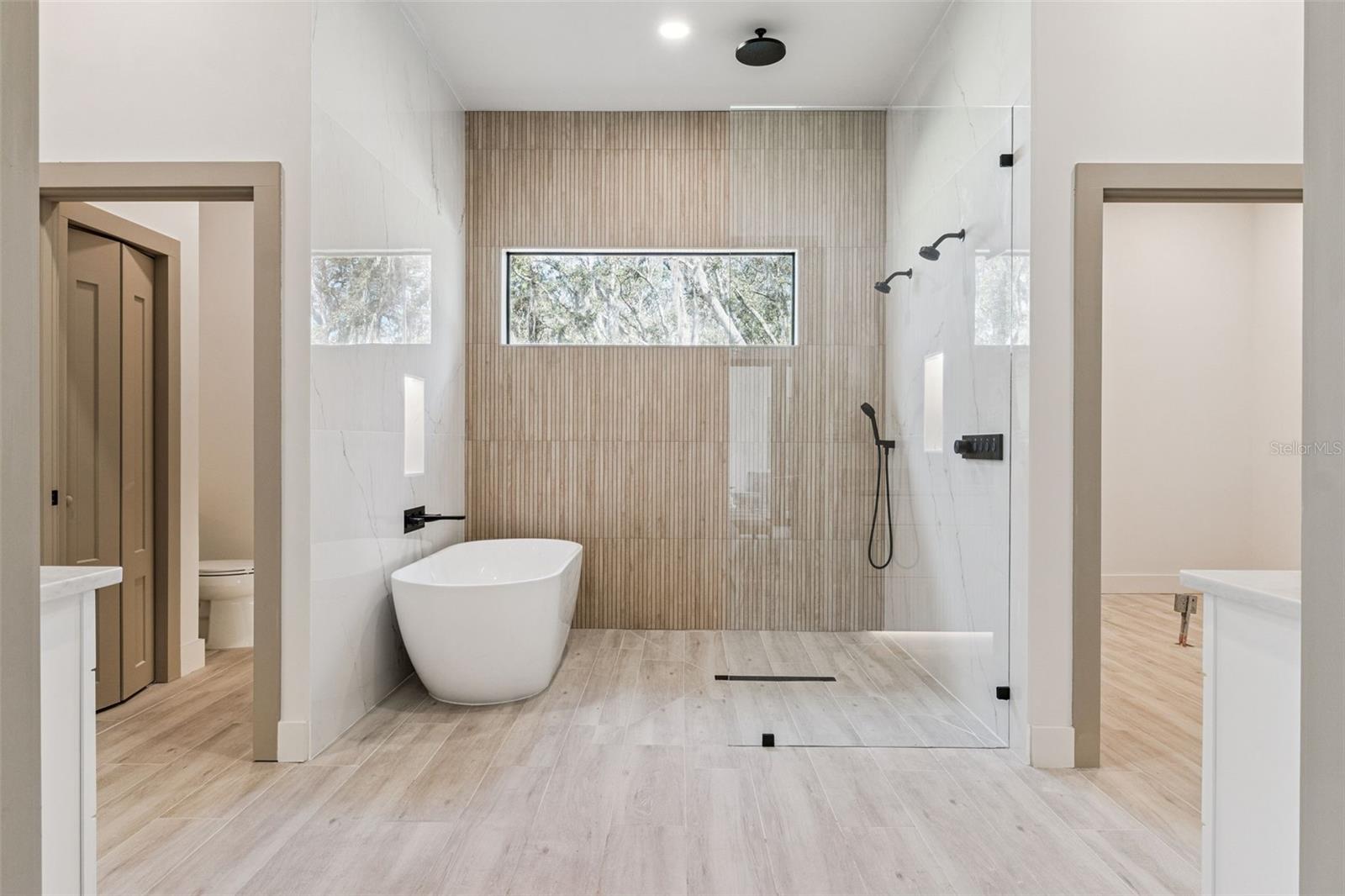 TALIS CROSSING - Residential