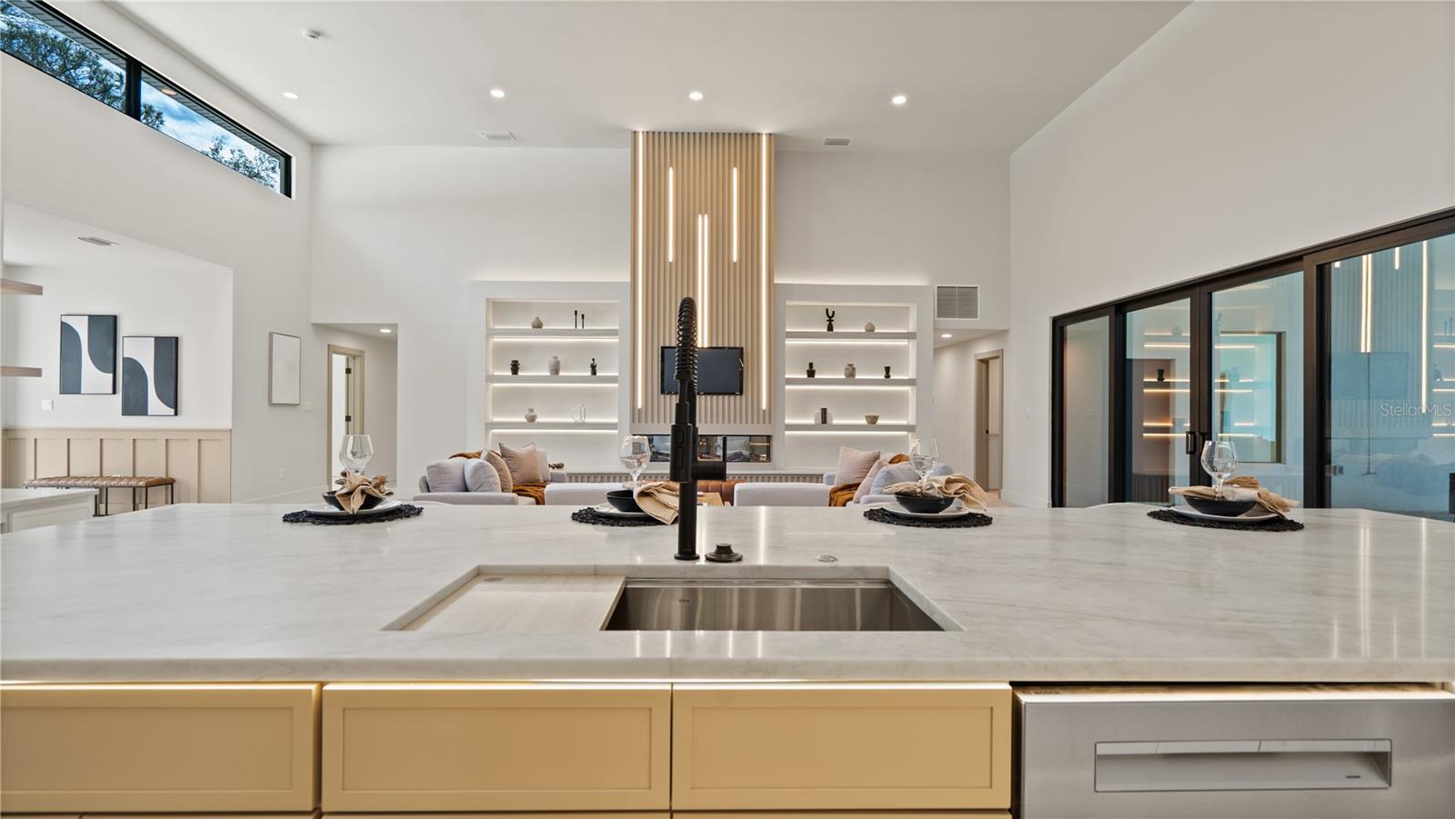 TALIS CROSSING - Residential