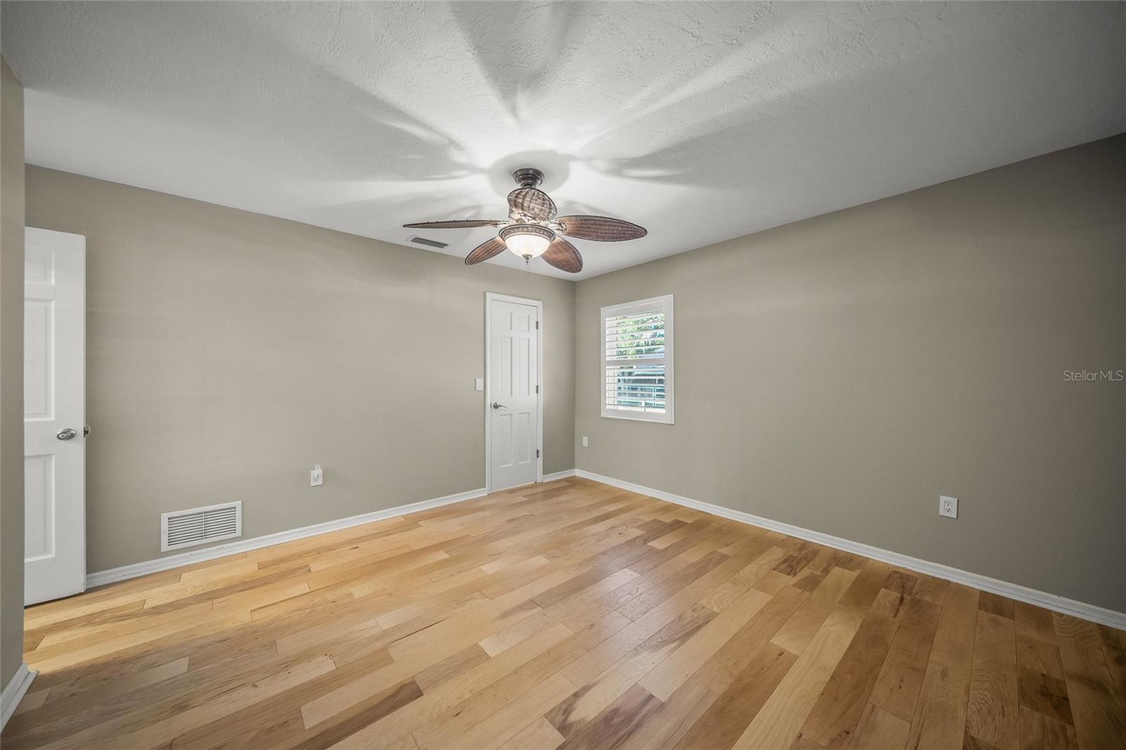 SADDLE CREEK - Residential