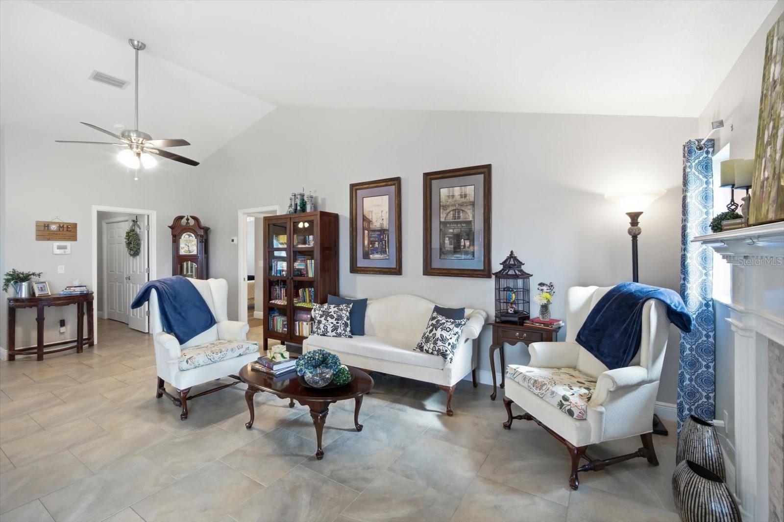 A RESUB OF A POR OF APOLLO - Residential