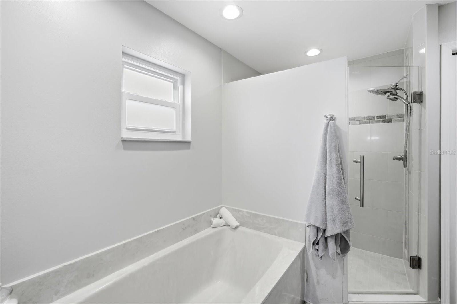 A RESUB OF A POR OF APOLLO - Residential