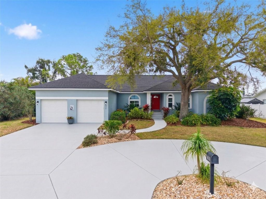 Photo of 846 Birdie Way, Apollo Beach, FL 33572 (MLS # TB8480609)