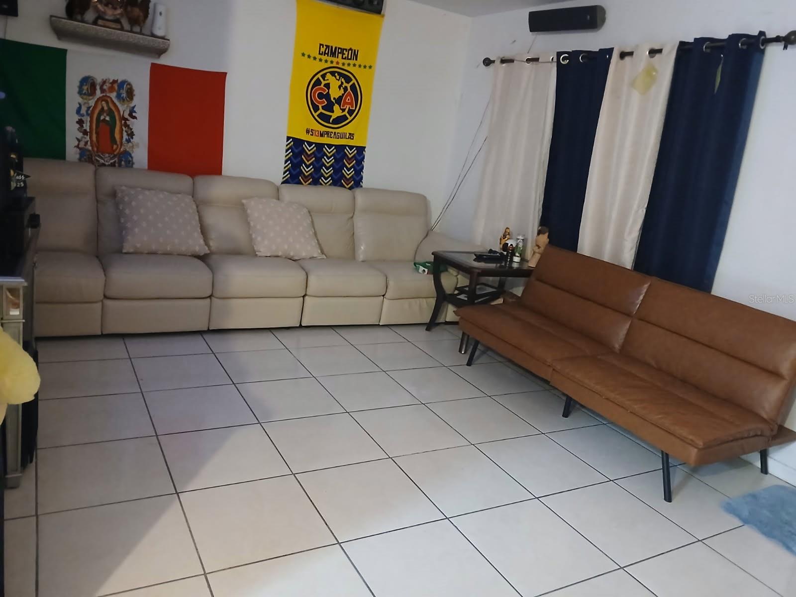 HIBISCUS GARDENS - Residential Income