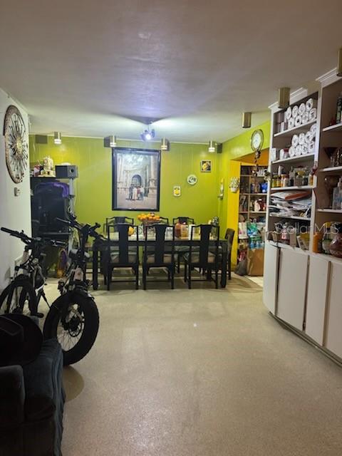 HIBISCUS GARDENS - Residential Income