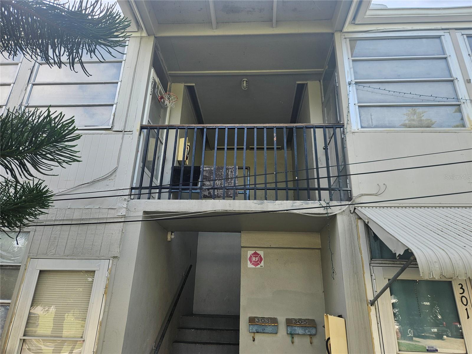 1267 FRANKLIN STREET