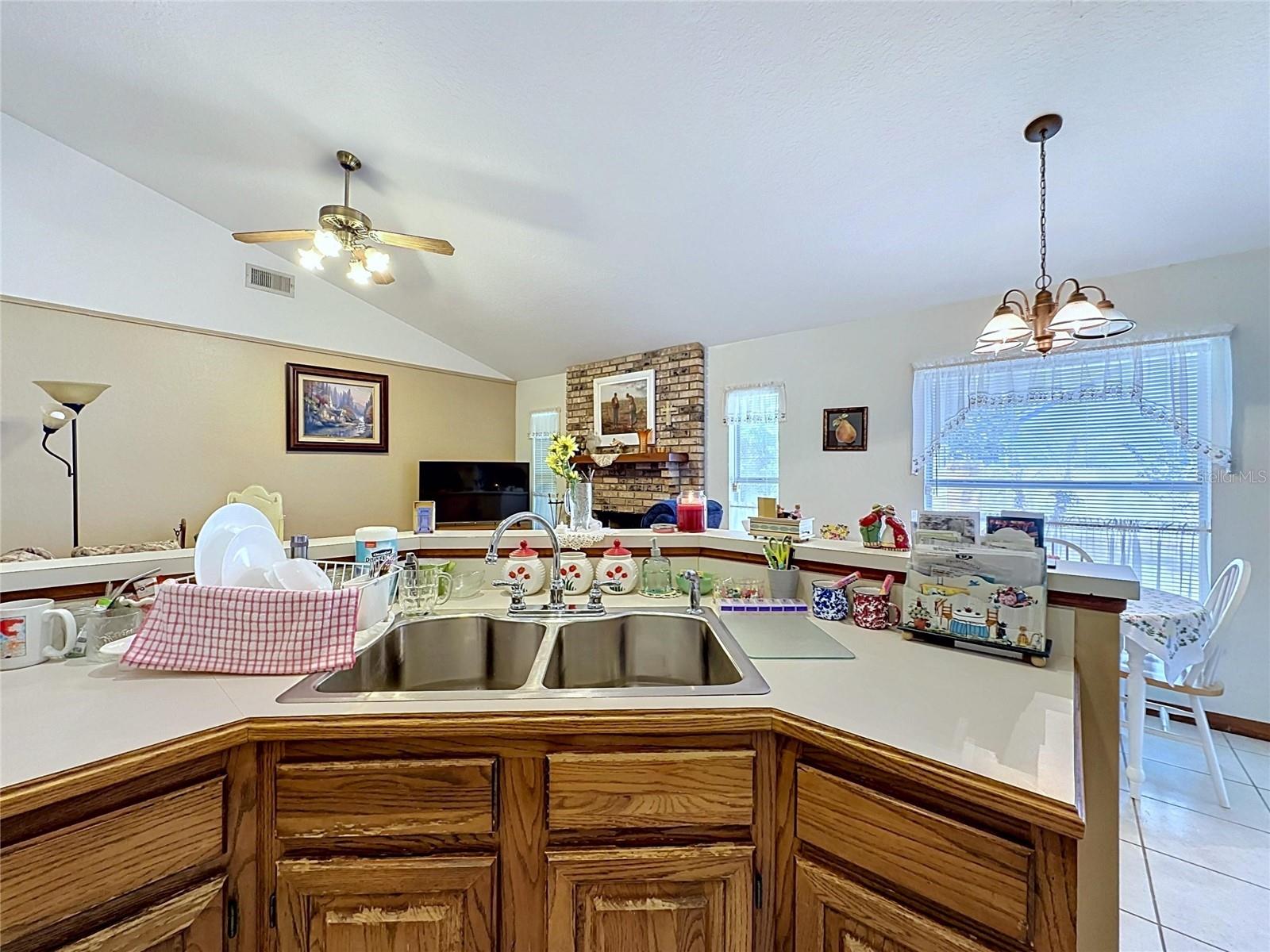 CROWN POINT SPGS - Residential