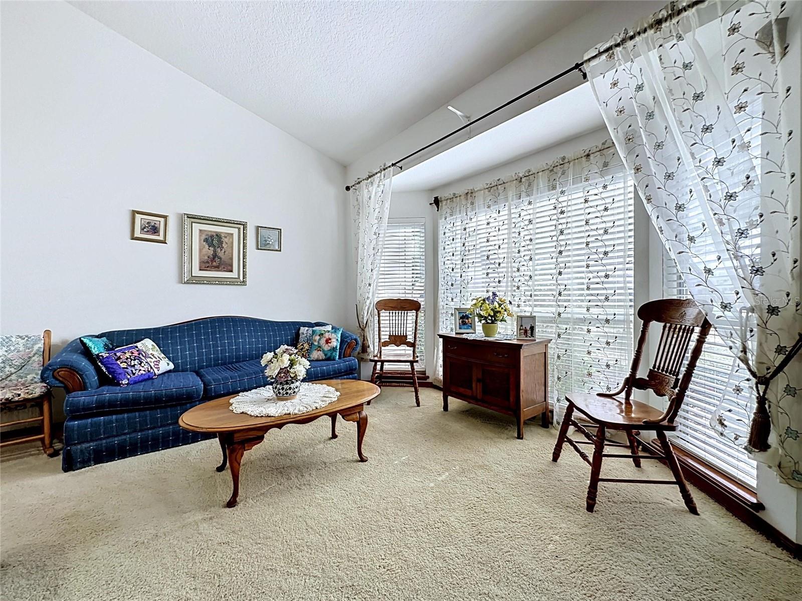 CROWN POINT SPGS - Residential