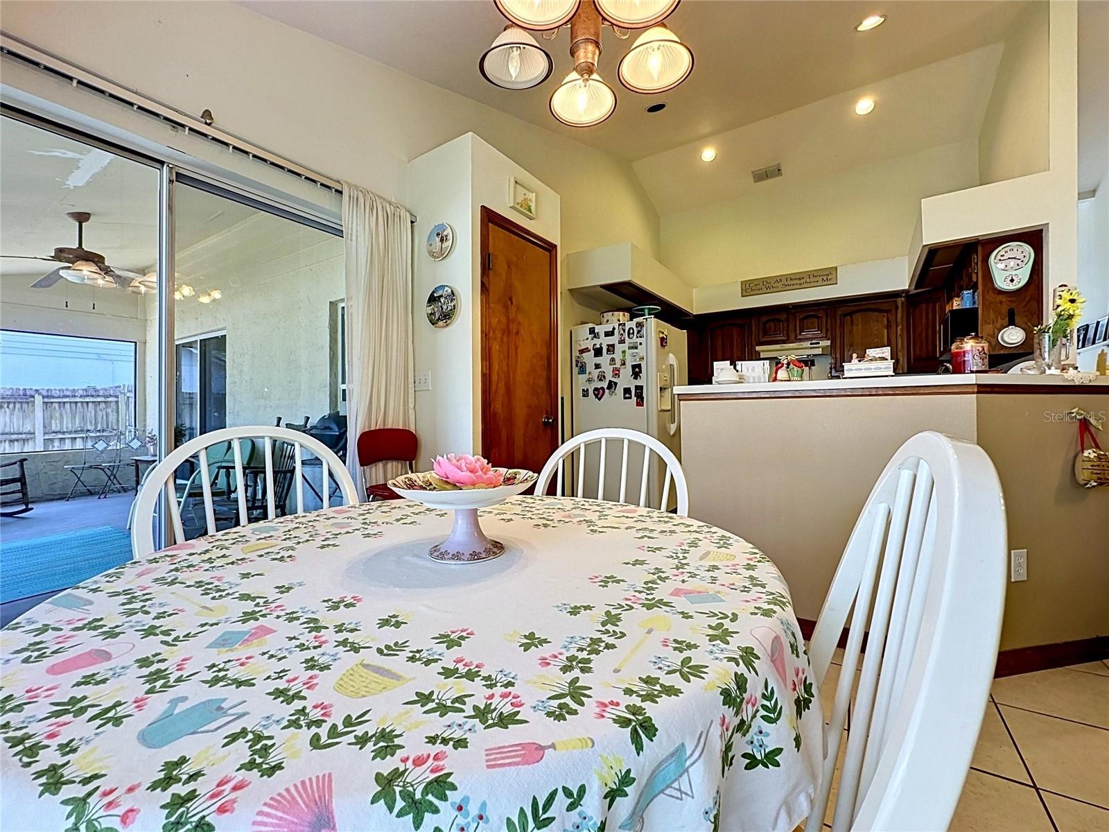 CROWN POINT SPGS - Residential