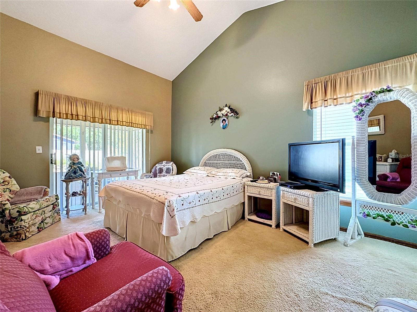 CROWN POINT SPGS - Residential