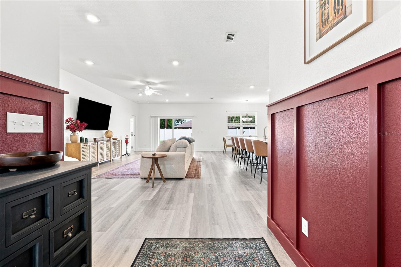 5 PINE BUSH LANE